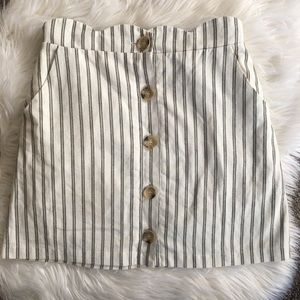 Day to Day Blue Pepper Buttoned Striped Skirt Size S